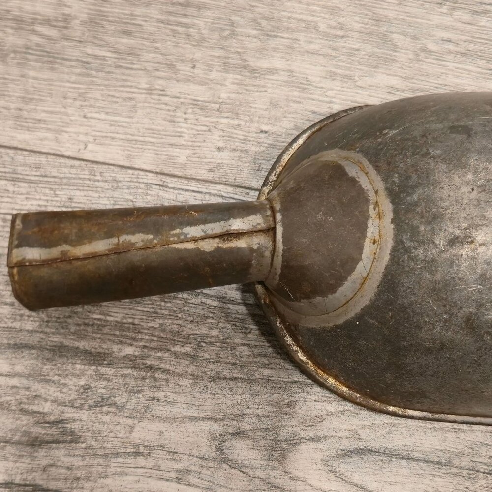 Vintage Metal Grain Scoop Shovel Rustic Farmhouse Primitive Antique Steel Tool - Picture 7 of 13